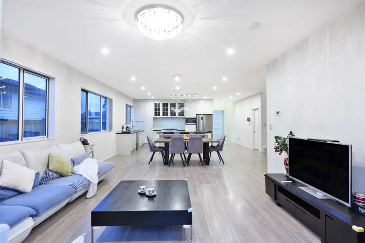 7 Syrah Crescent Ranui_24