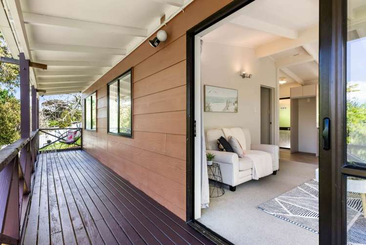 2/81 Fairclough Road Beach Haven_6