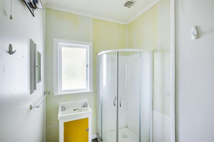 313 Kennedy Road Onekawa_14