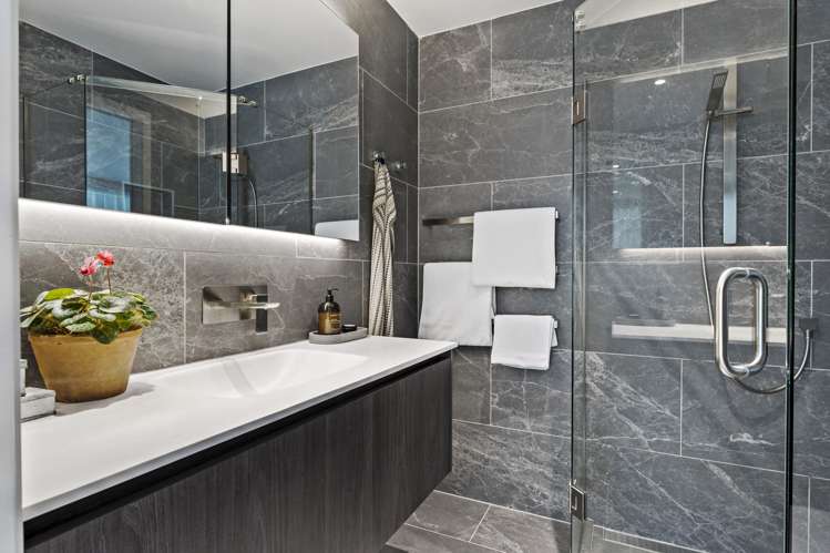 1/279 Lake Road Belmont_14