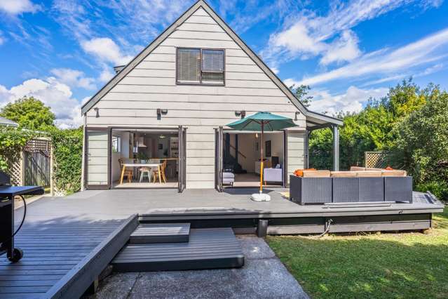 LARGE HOME + EXCELLENT LOCATION + INCOME POTENTIAL!