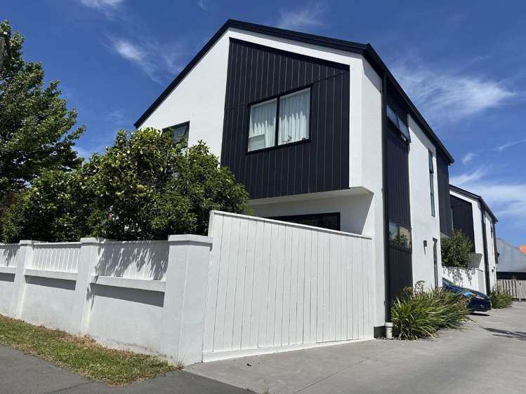 1/118 Purchas Street_0