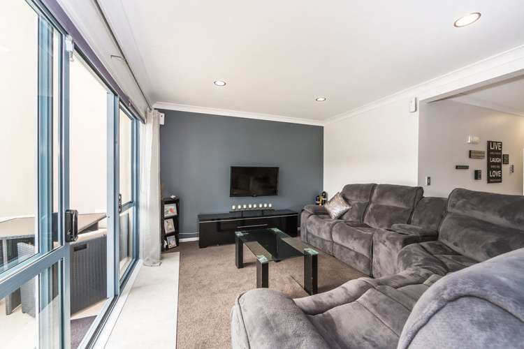 24 Greenway Rise Gulf Harbour_5