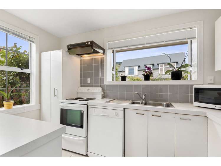 2202/202a Main Road Moncks Bay_5