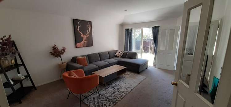 2 Lexington Place Shirley_11