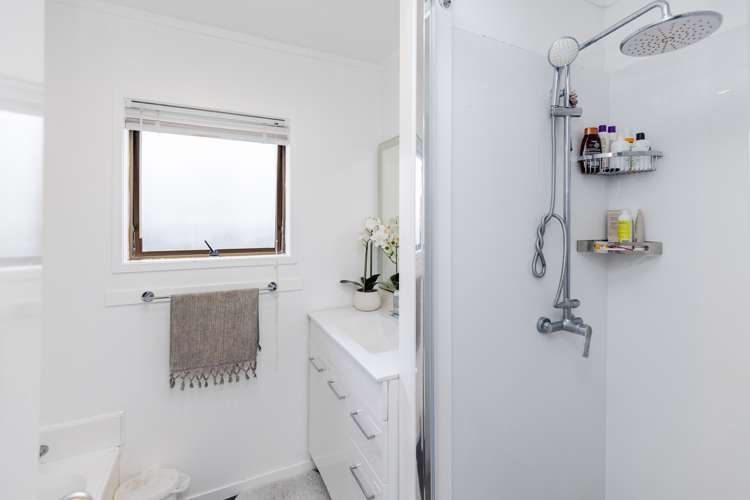 16 Leather Street Huntly_13