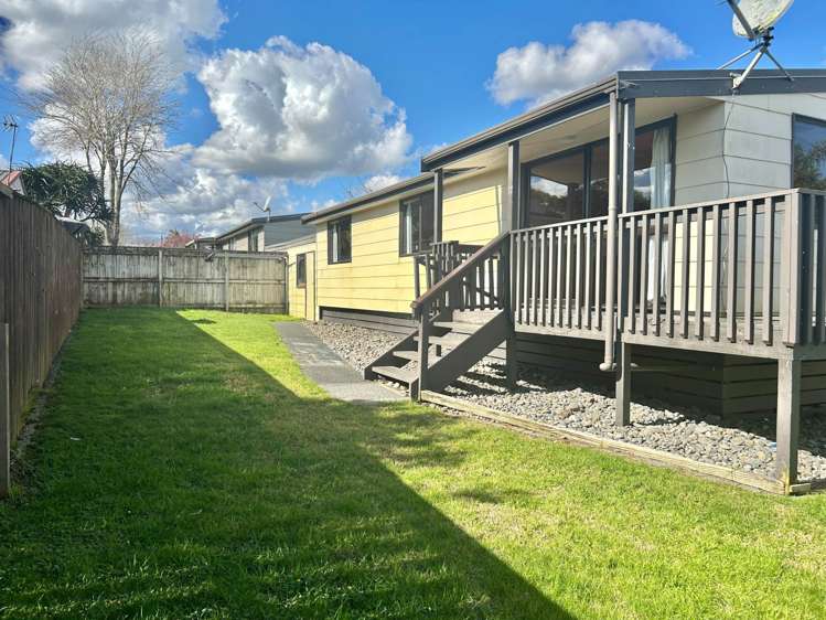 1/11 Dalmahoy Place Wattle Downs_2