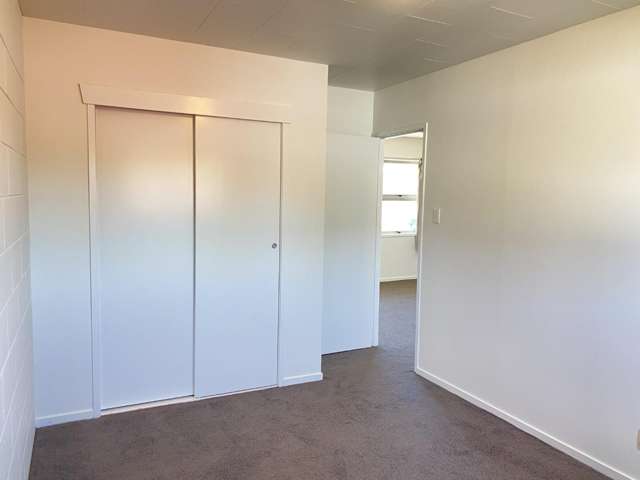 4/4 June Place 1074_4