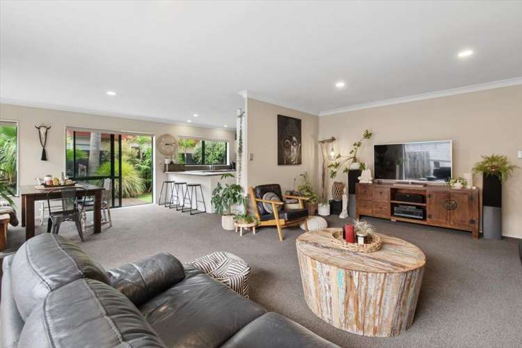 34 Athena Grove Papamoa_2