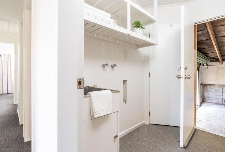 11 Selkirk Way Karori_11