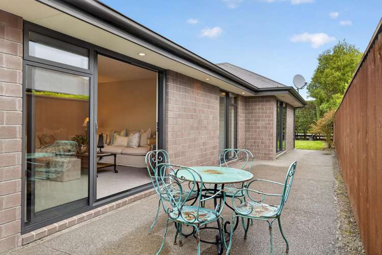 1 Eastfield Drive Lincoln_28
