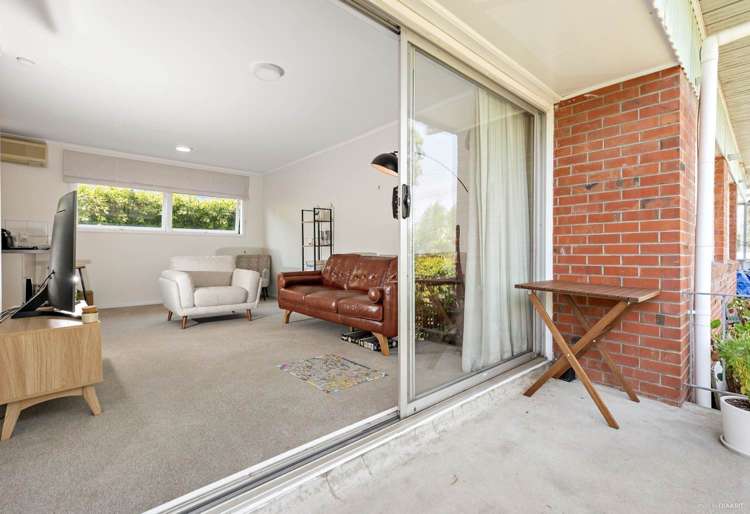 2/134 Calliope Road Devonport_2