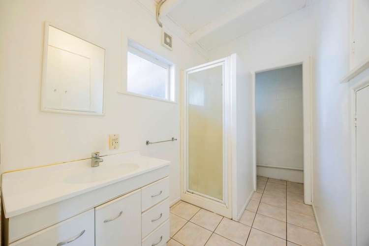 1/26 Strong Street Saint Johns_11