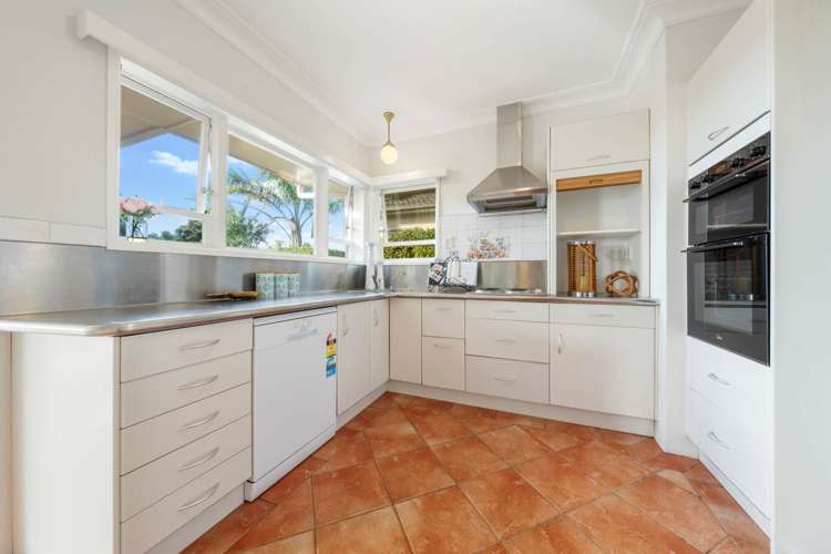 4301 Great North Road Glendene_15