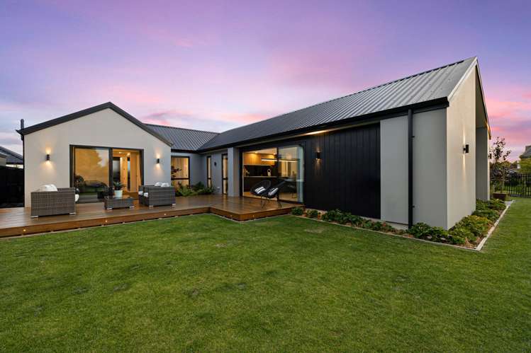 8 Kirkland Crescent Harewood_26