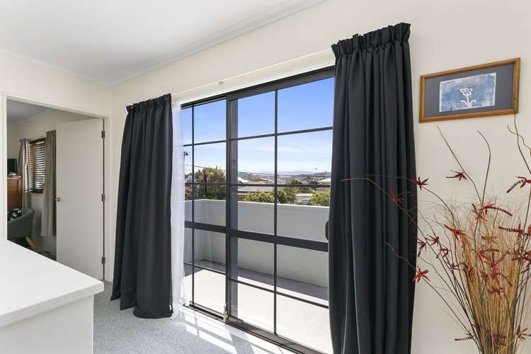 136 Queens Drive Lyall Bay_14