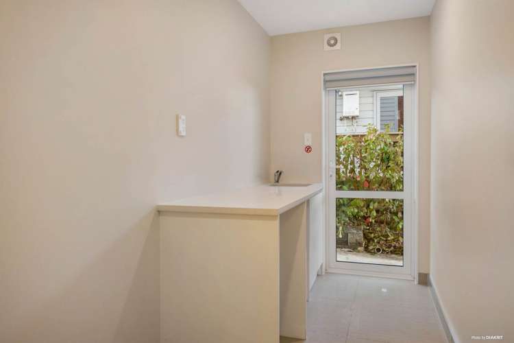 11a Kaihu Street Northcote_10