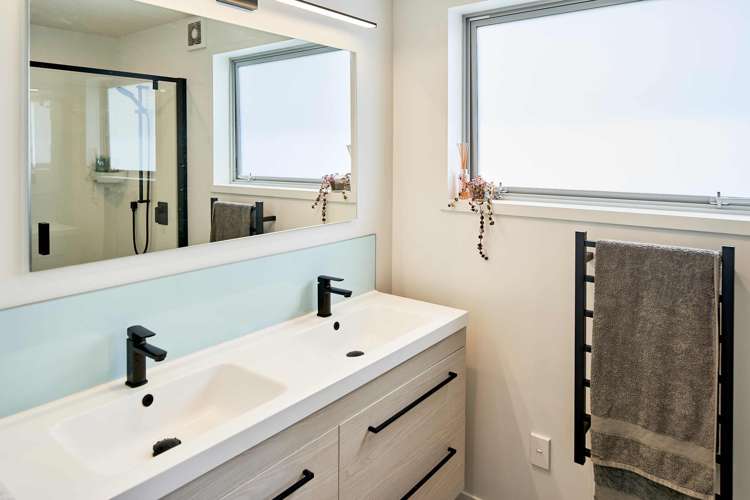 54 Penryn Drive Camborne_9