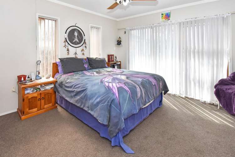 2/12 Grove Road Papakura_6