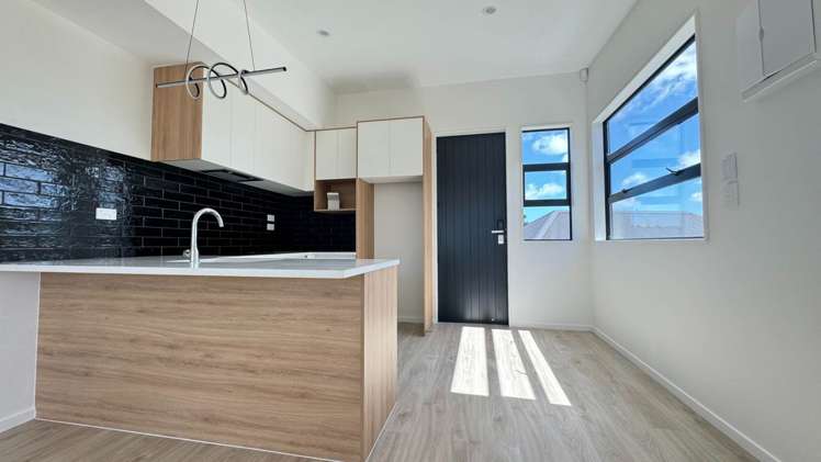 18C Pirangi Street Pt England_2