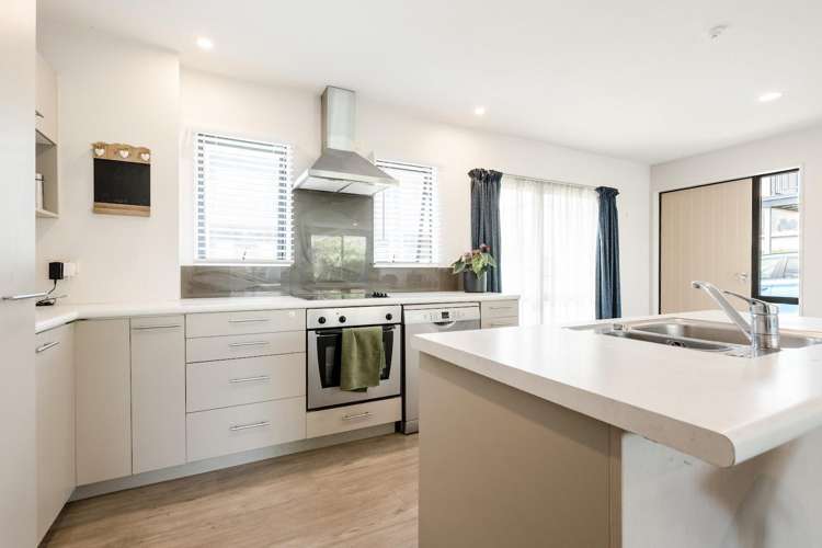 12 Rochdale Way Stoke_3