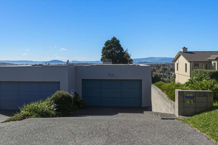 41 Matipo Avenue Pomare_19