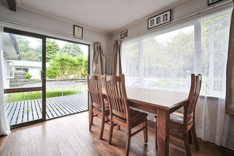 42 Walton Way Flaxmere_5