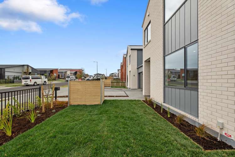 18 Kanae Drive 1640_22