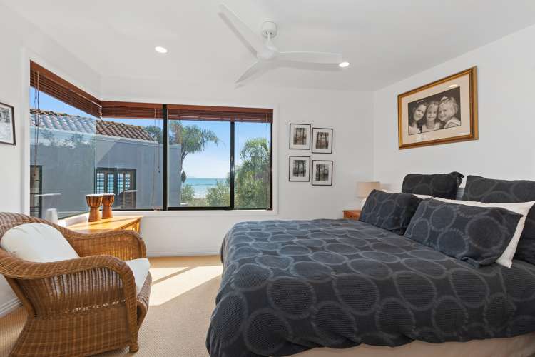10 Breadalbane Place Langs Beach_14