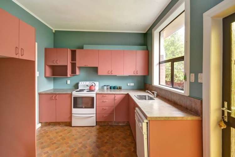 84 Botha Street Tainui_1