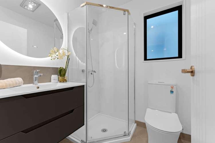 63 Highland Park Drive Botany Downs_16