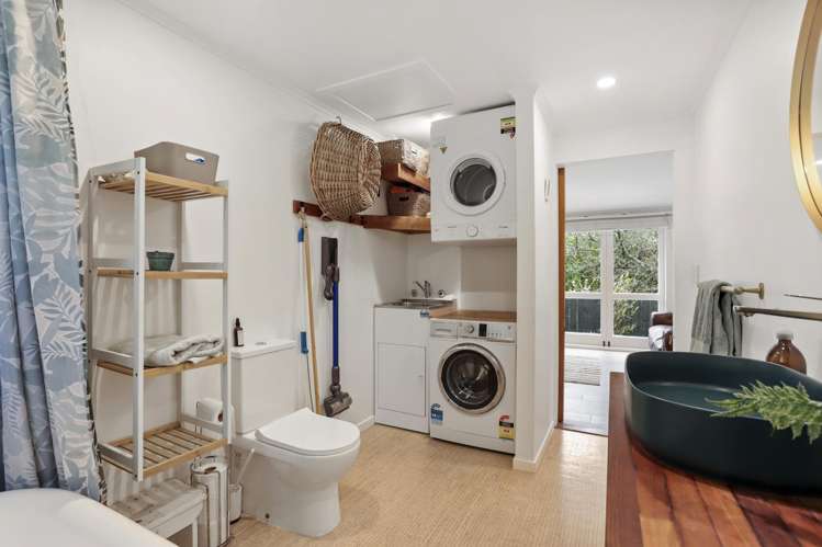 619 Huia Road Parau_18