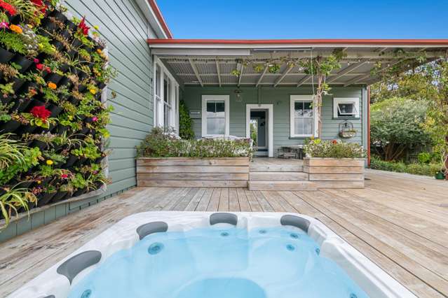 1 Green lane Helensville_2