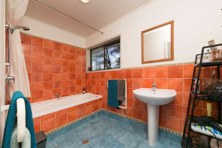 23 Longfellow Parade Glen Eden_6