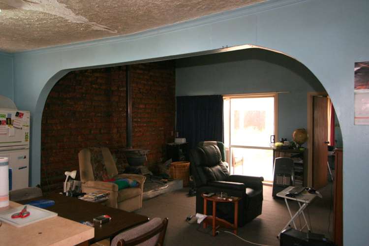 320 Crinan Street Georgetown_5