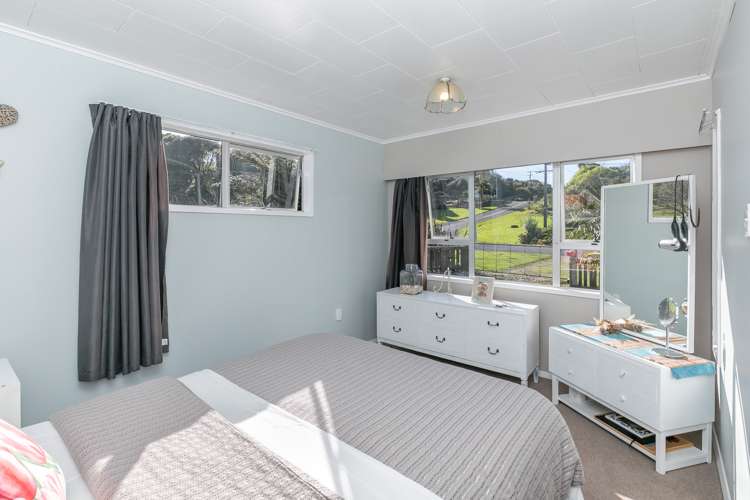 1243 Pouewe Street Kawhia_17