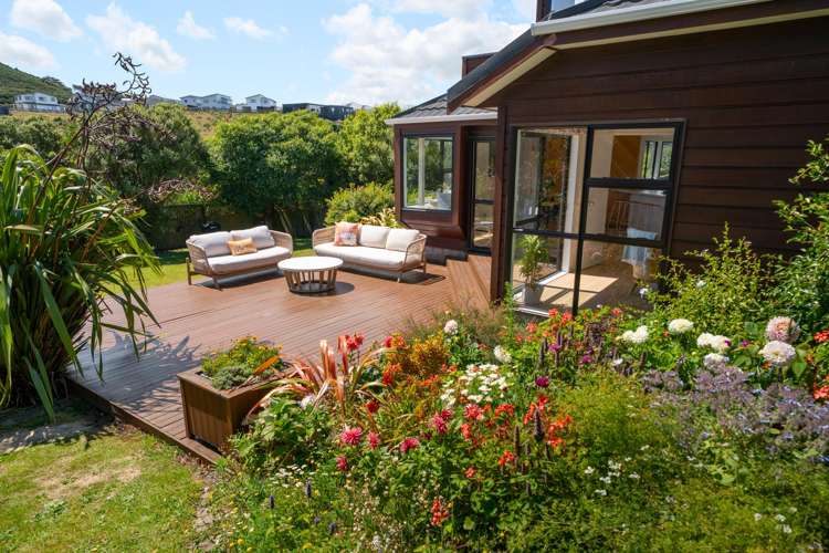 14 Aintree Grove Churton Park_1