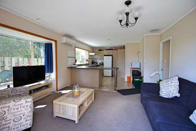 2/33 Cosgrave Road Papakura_2