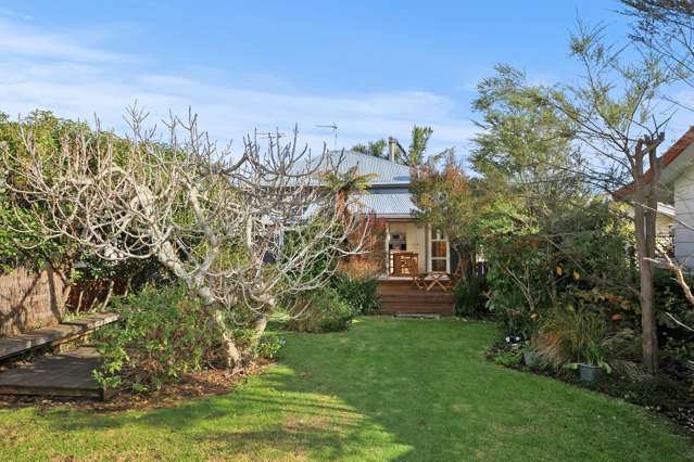 210 Baillie Street Thames-coromandel_1