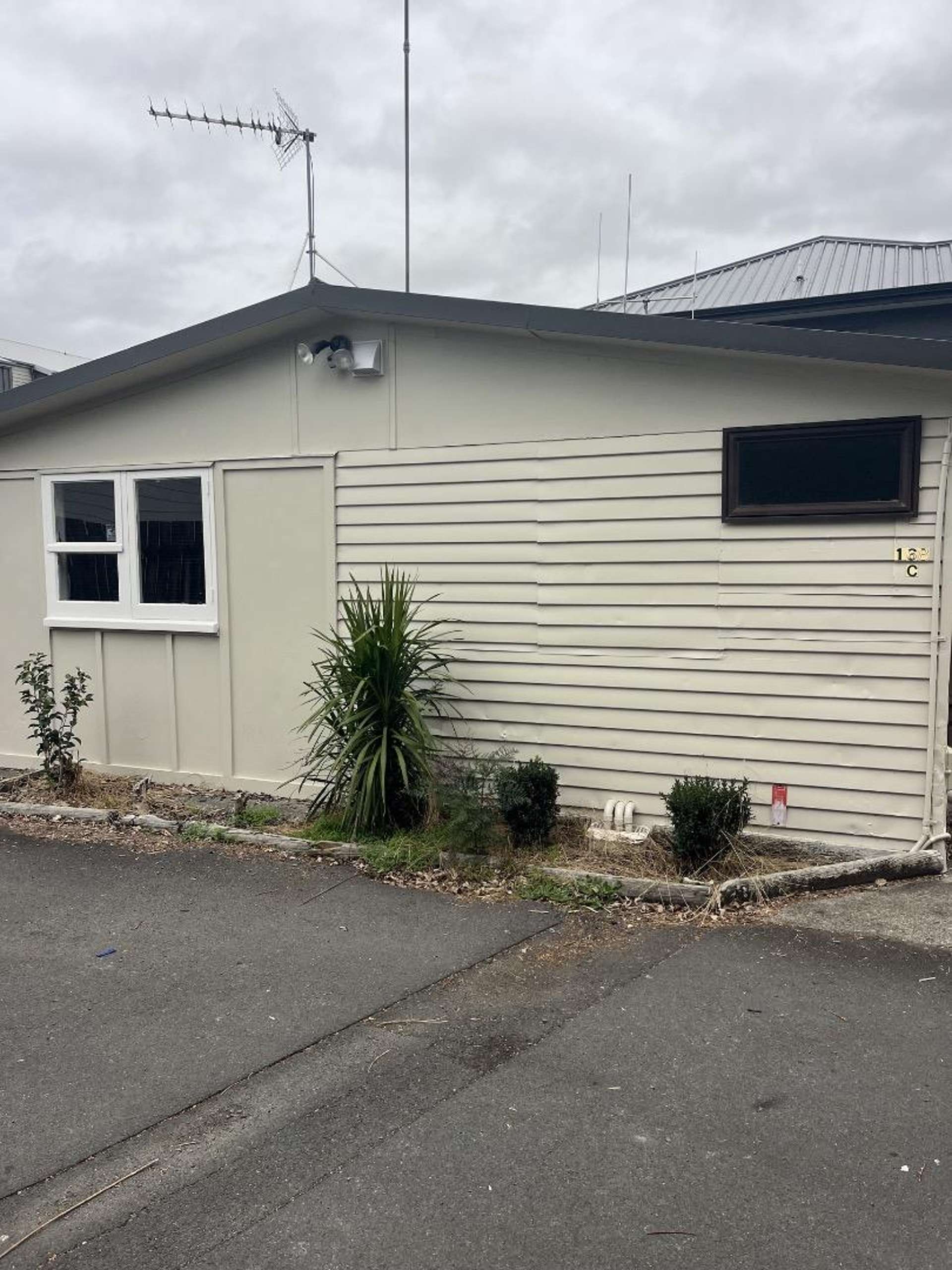 168C Old Farm Road 1076_0