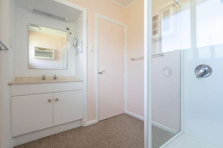 12 Burgess Street Green Island_15