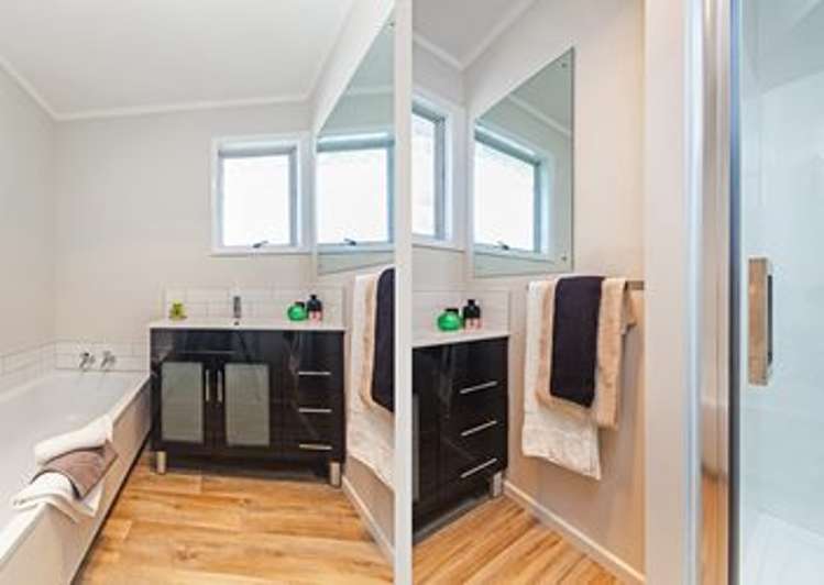 88 Kivell Close Māngere East_12