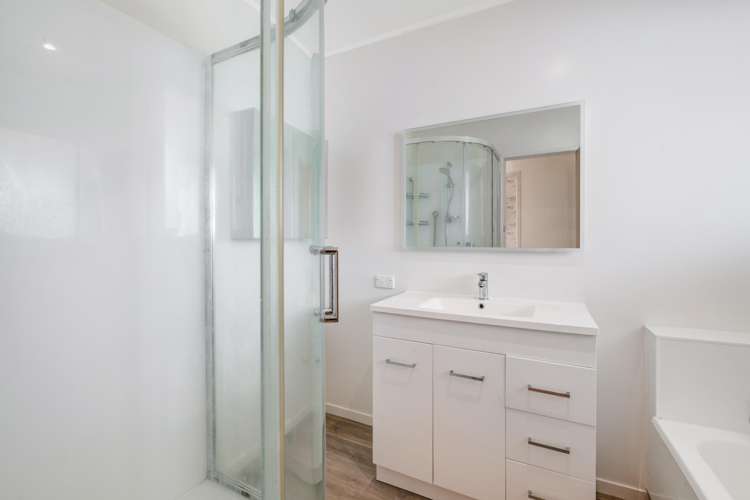 54 Holland Road Hillcrest_12