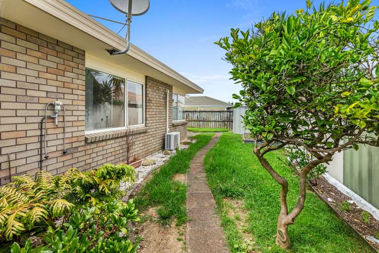 39 Pacific View Road Papamoa_17