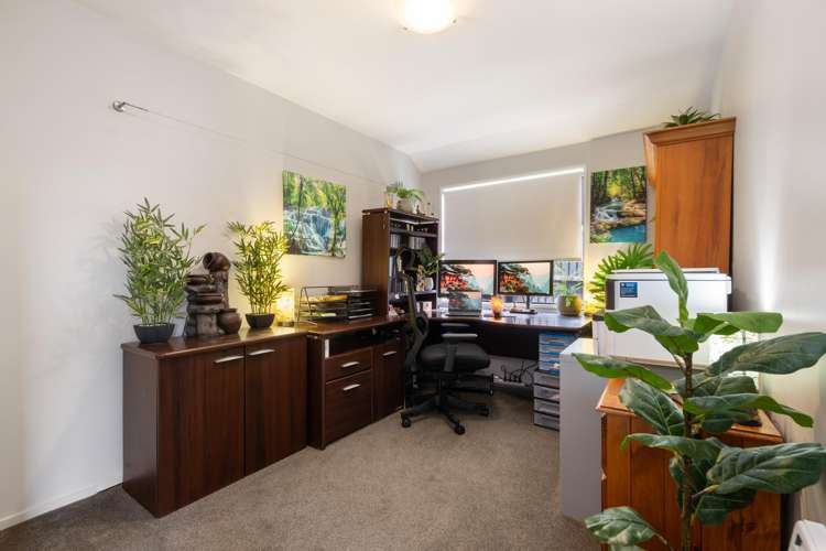 40 Titirangi Crescent Parklands_18