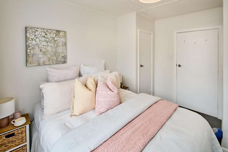 36 Chapman Crescent Naenae_9