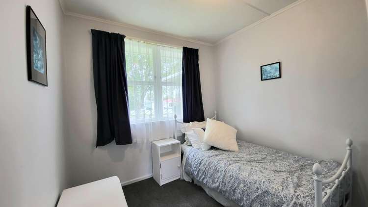 35 Hendersons Line Marton_8