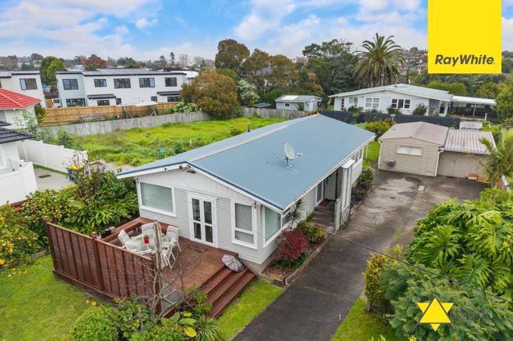 115 Vodanovich Road Te Atatu South_20