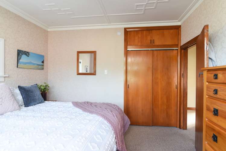 227 Highcliff Road Shiel Hill_7