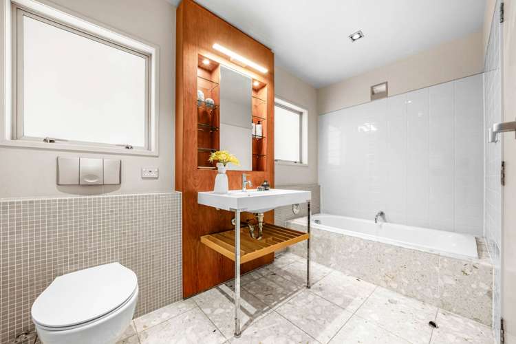 36 Lake View Road Takapuna_34